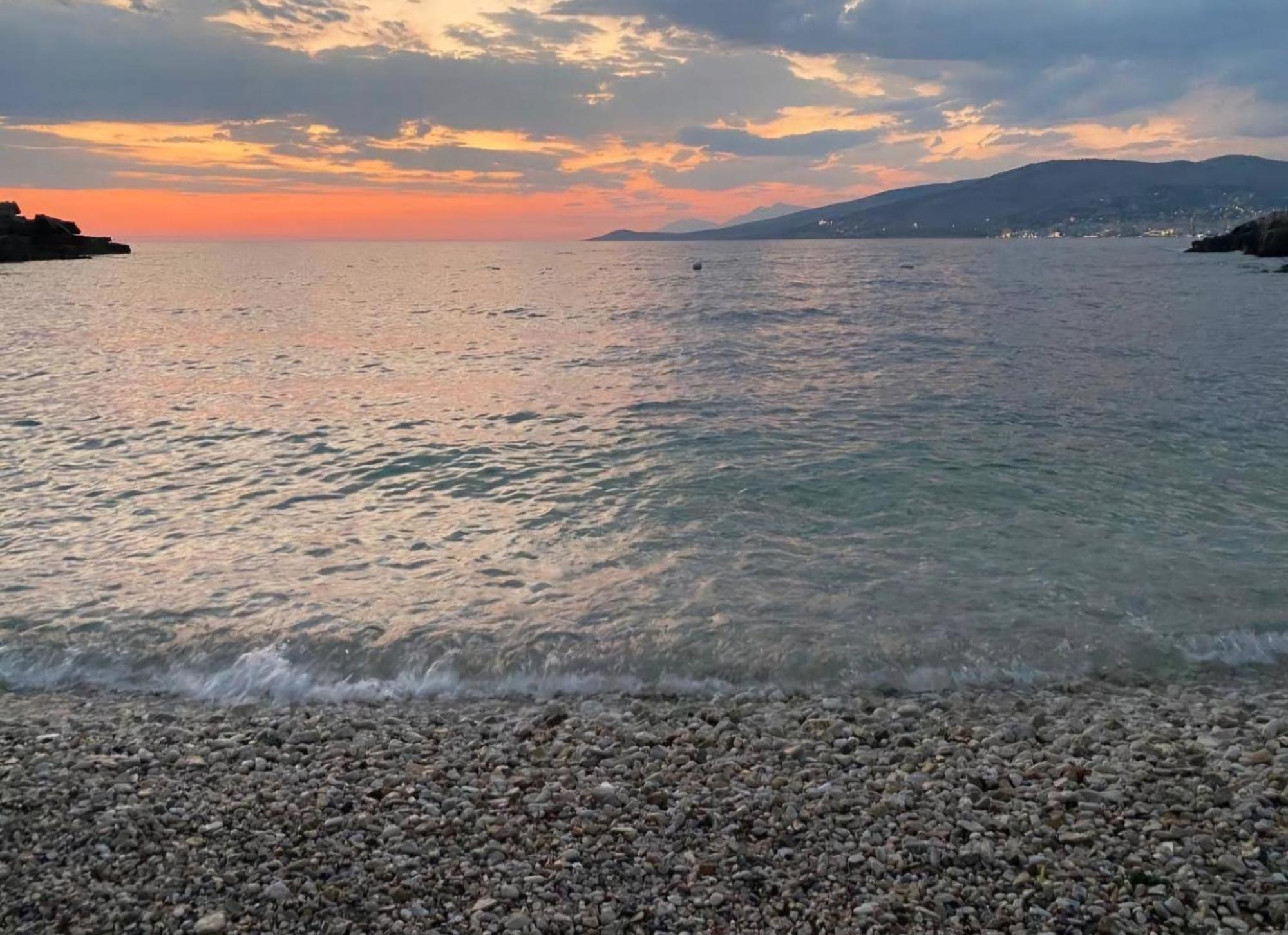 Blue Mare Apartments Sarandë Buitenkant foto