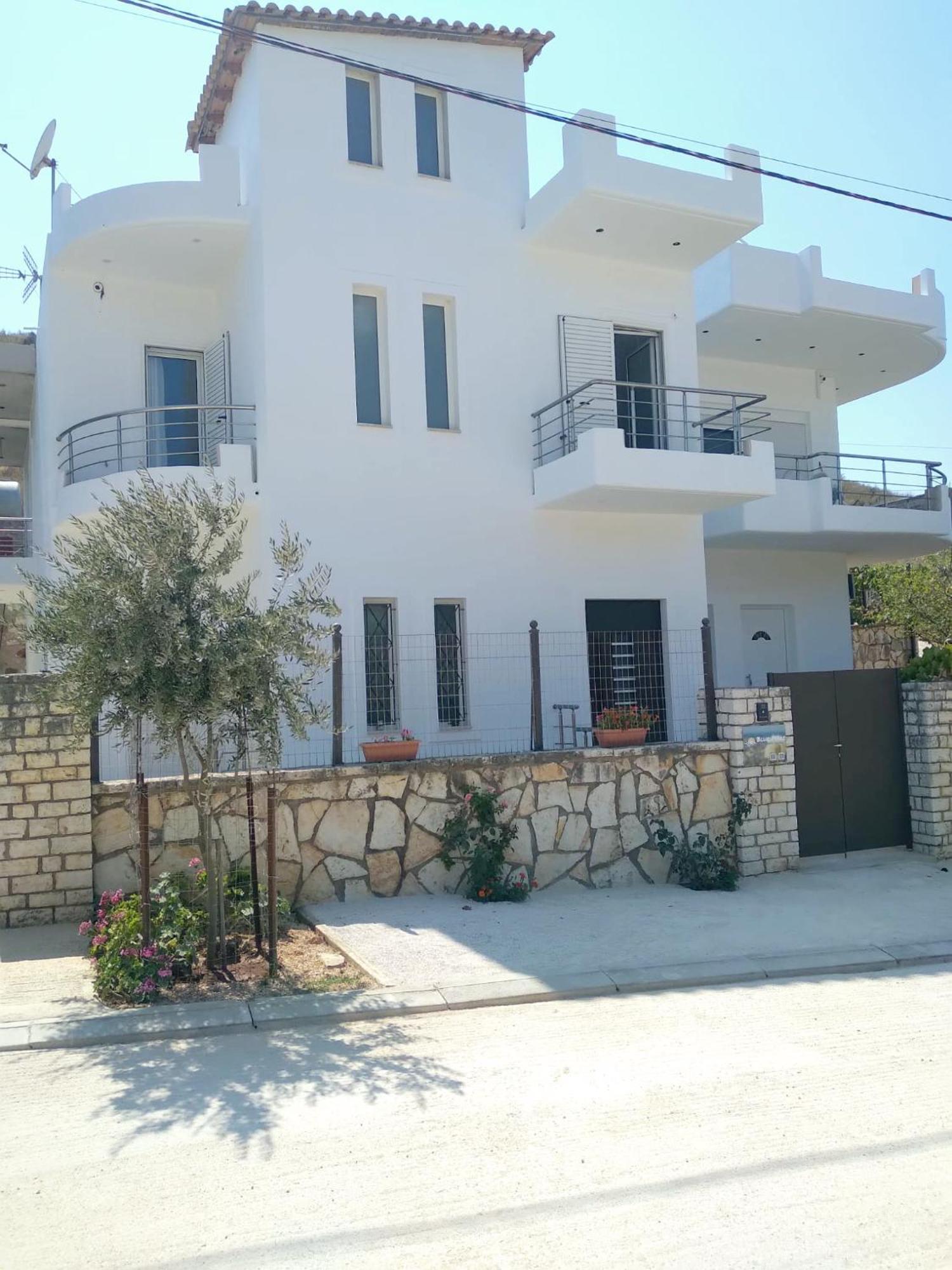 Blue Mare Apartments Sarandë Buitenkant foto
