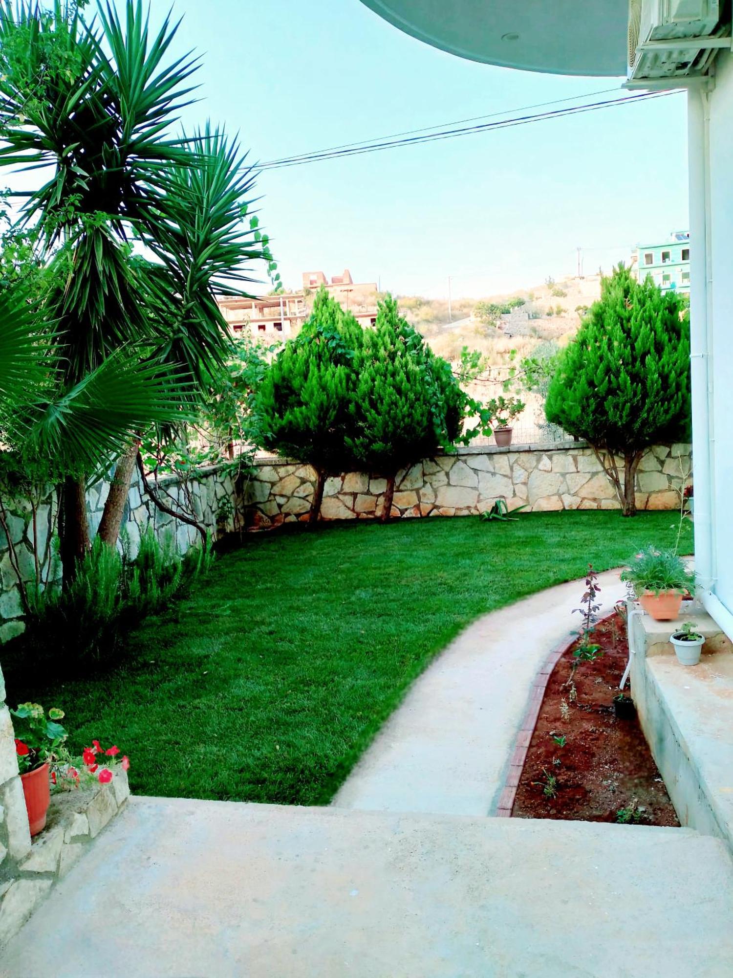 Blue Mare Apartments Sarandë Buitenkant foto