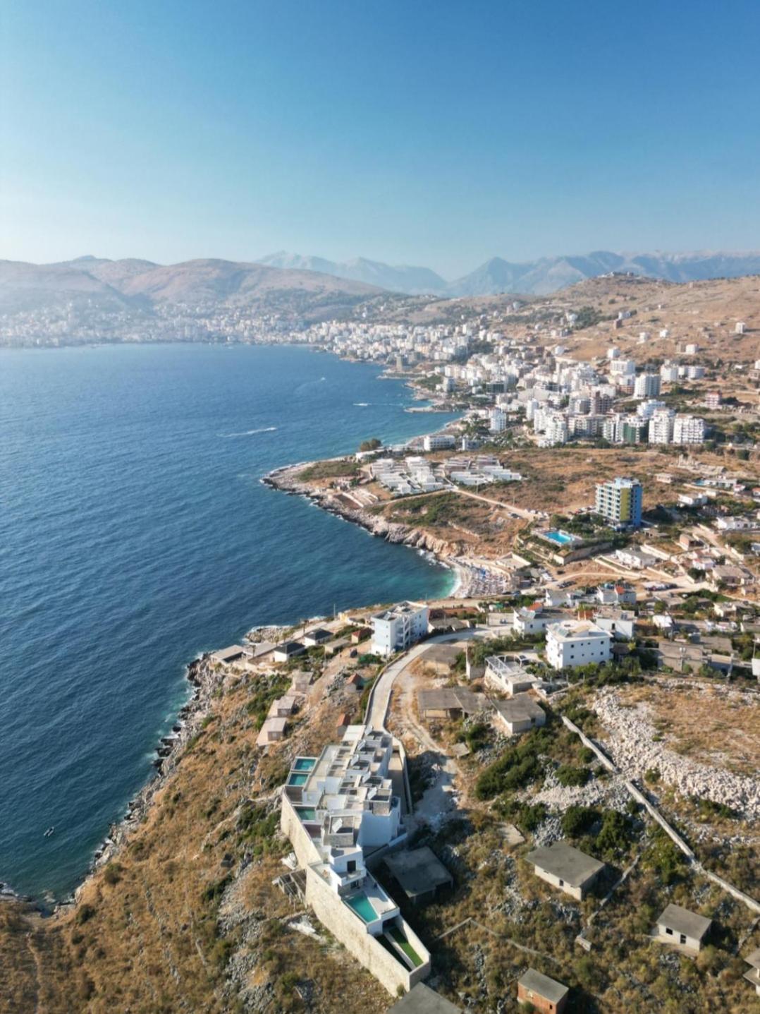 Blue Mare Apartments Sarandë Buitenkant foto