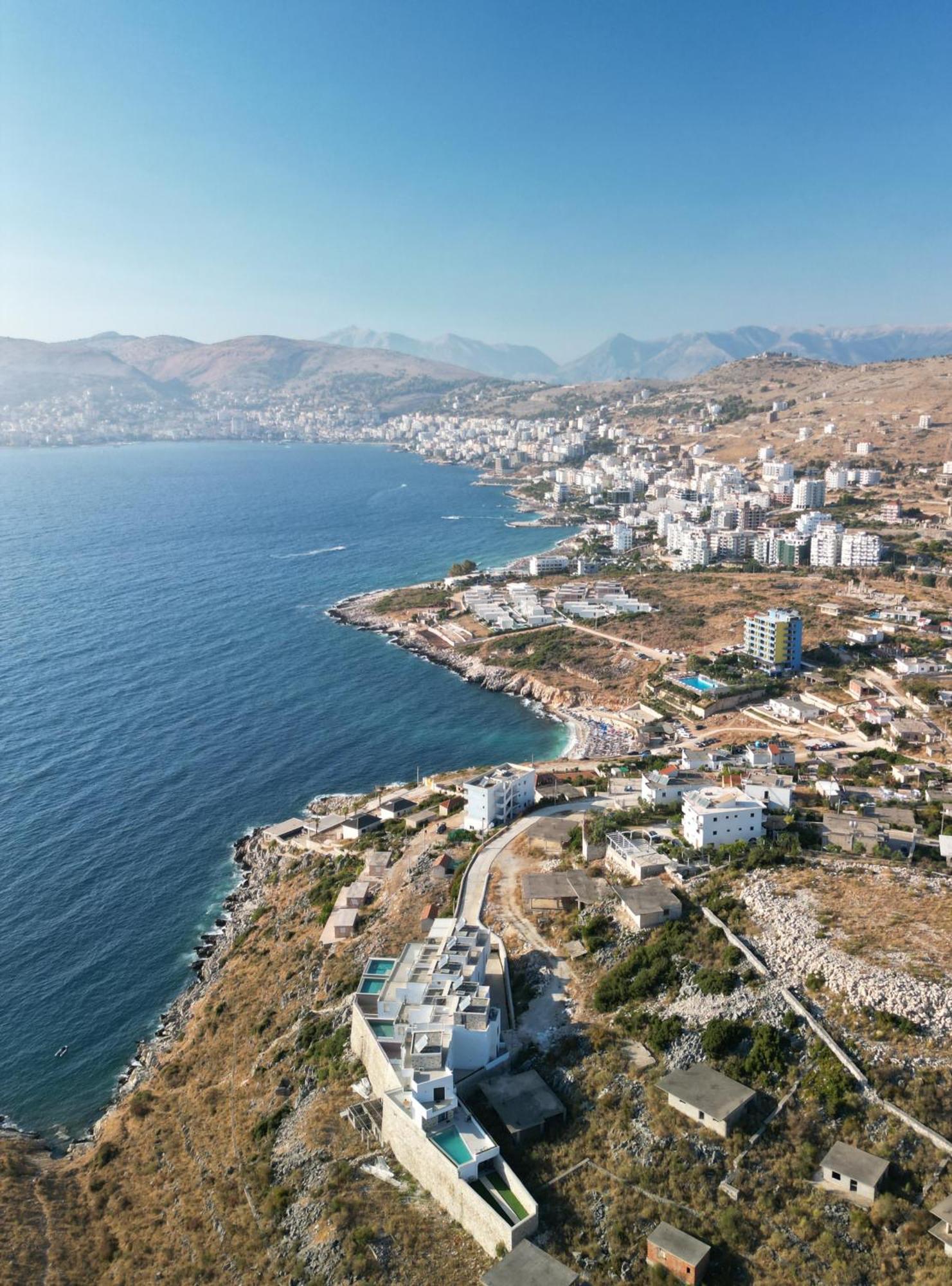 Blue Mare Apartments Sarandë Buitenkant foto