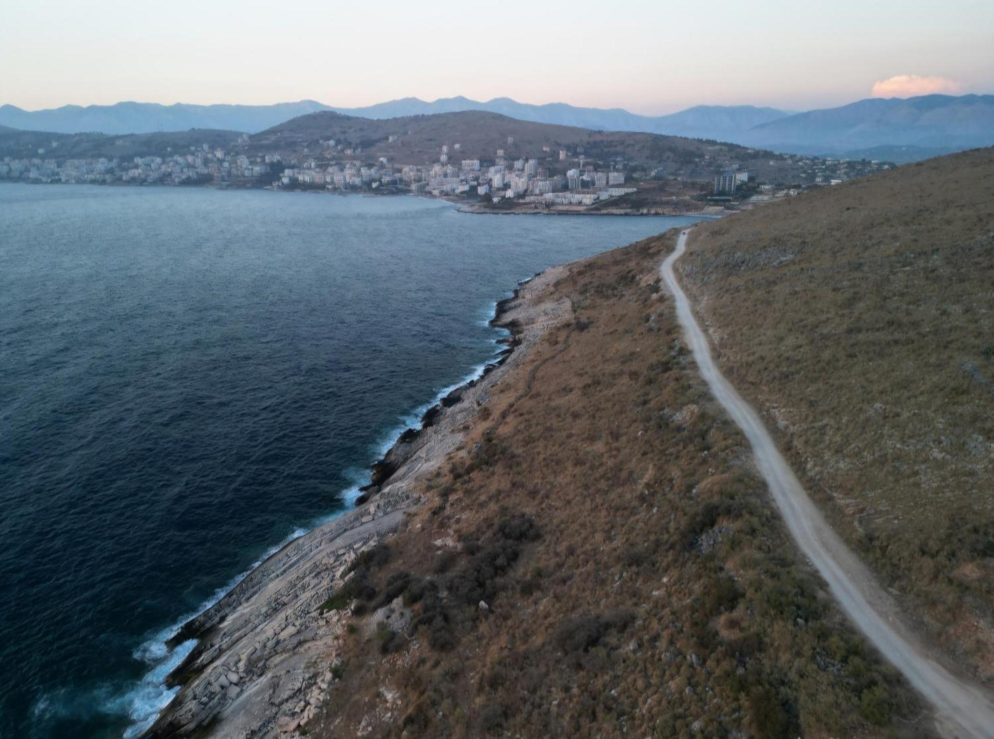 Blue Mare Apartments Sarandë Buitenkant foto